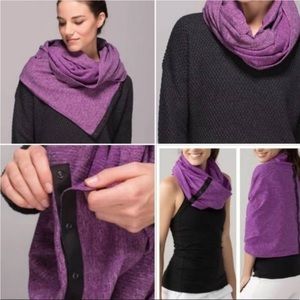 Lululemon reversible infinity vinyasa scarf